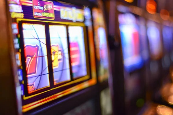 markastoto slot mobile app interface showing slots and live dealer options